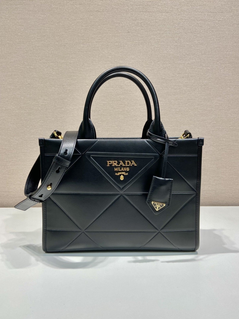 Pra*a tote bags